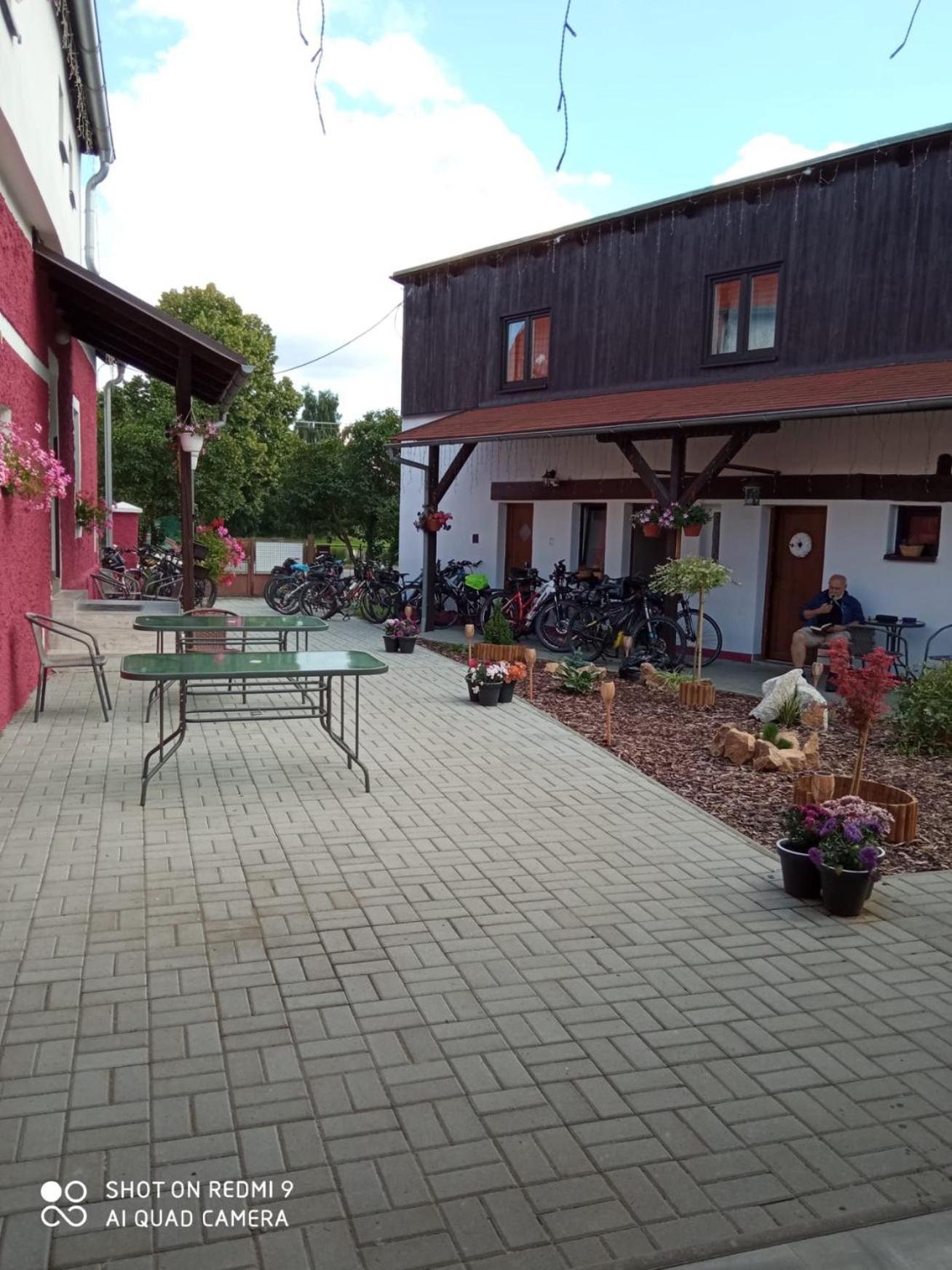 Penzion Dagmar Kokasice Exteriör bild